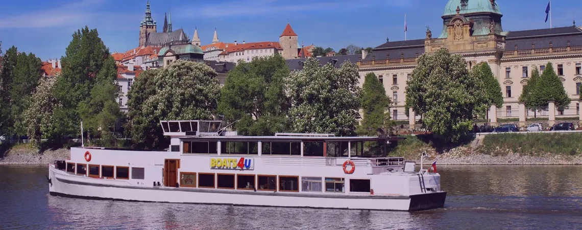 RIVER BOATS Prague